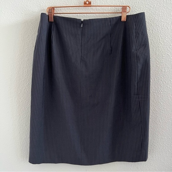 Theory Career Skirt Pinstripe Wool Blend Professional Work Career 12 - Picture 2 of 6